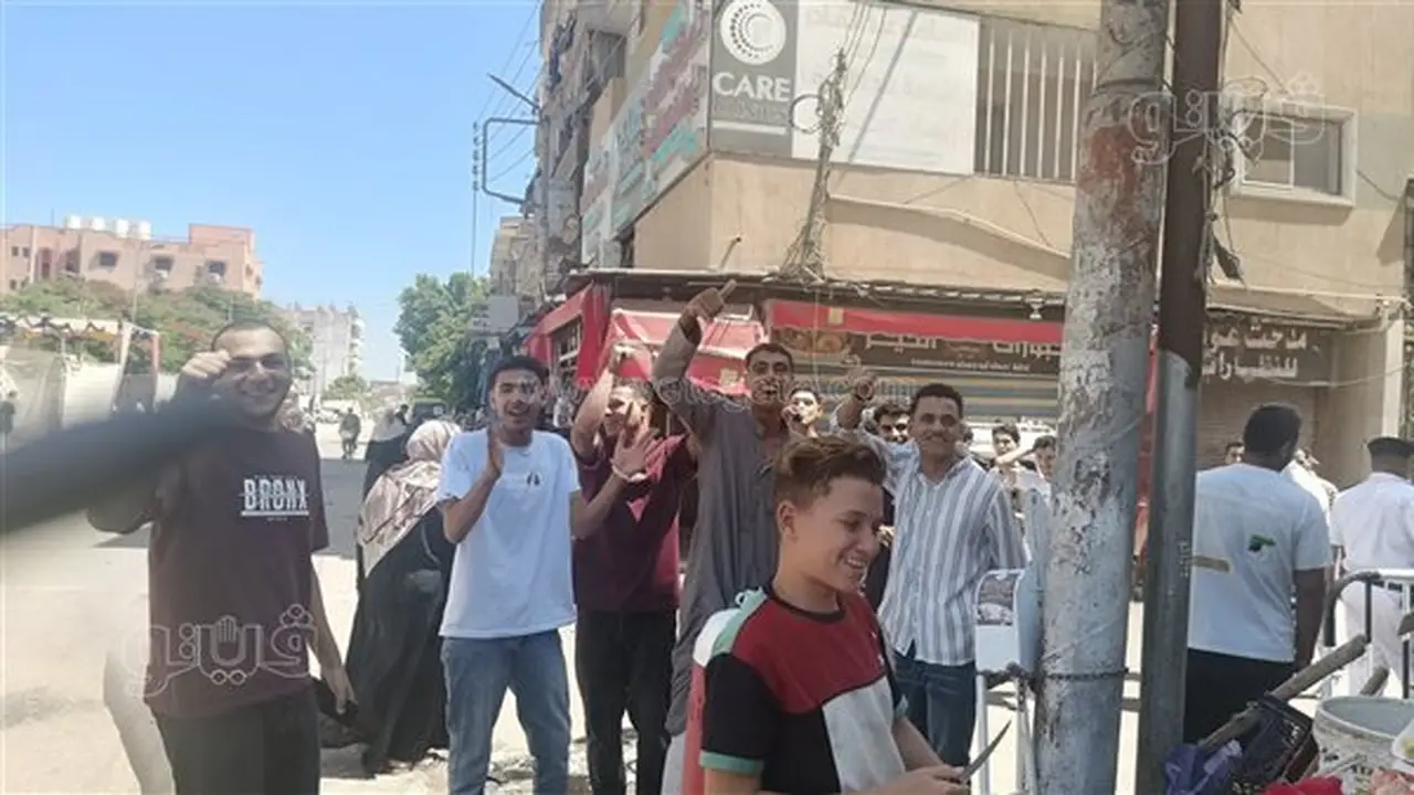 طالب ثانوية عامة بالشرقية يشيد بمستوى امتحان الرياضيات البحتة