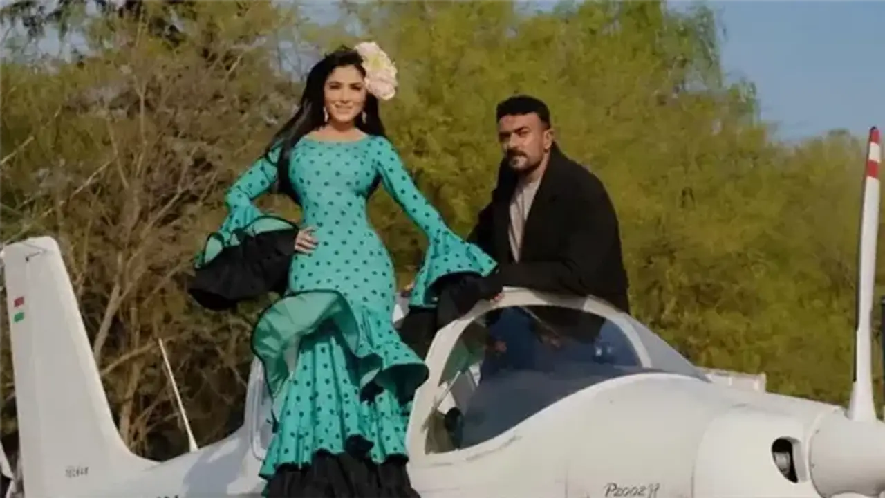 أبرز النجمات اللاتي شاركن أحمد العوضي في أعماله قبل مي عمر