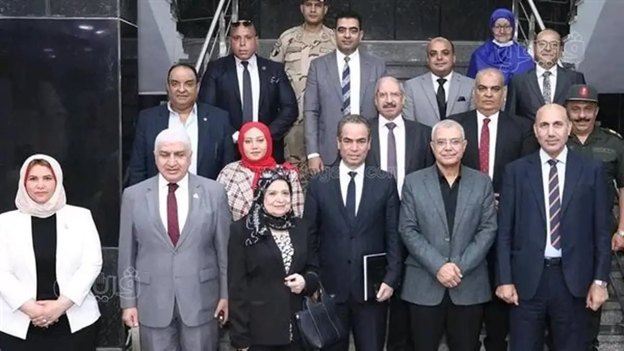 أحمد المسلماني يشارك في مناقشة رسالة دكتوراه حول الهيئات الإعلامية المستقلة بجامعة الزقازيق