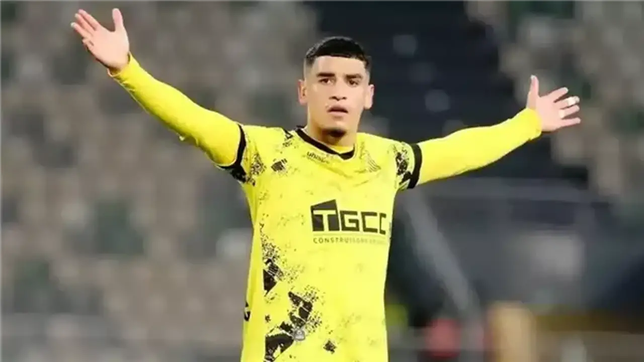 سفيان بنجديدة يعطل انتقاله إلى الأهلي بسبب رغبته في تجربة جديدة