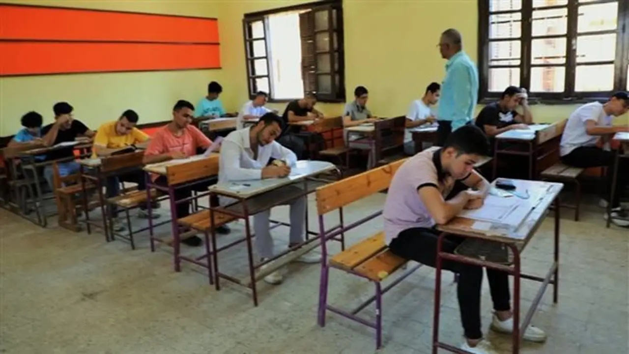 مواعيد امتحانات الشهادة الإعدادية الدور الثاني 2026 في القاهرة والجيزة