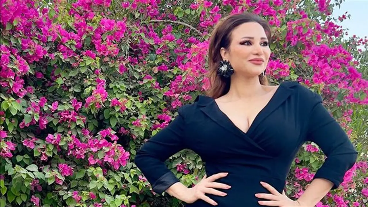 غادة طلعت تتألق في جلسة تصوير جديدة وسط الطبيعة