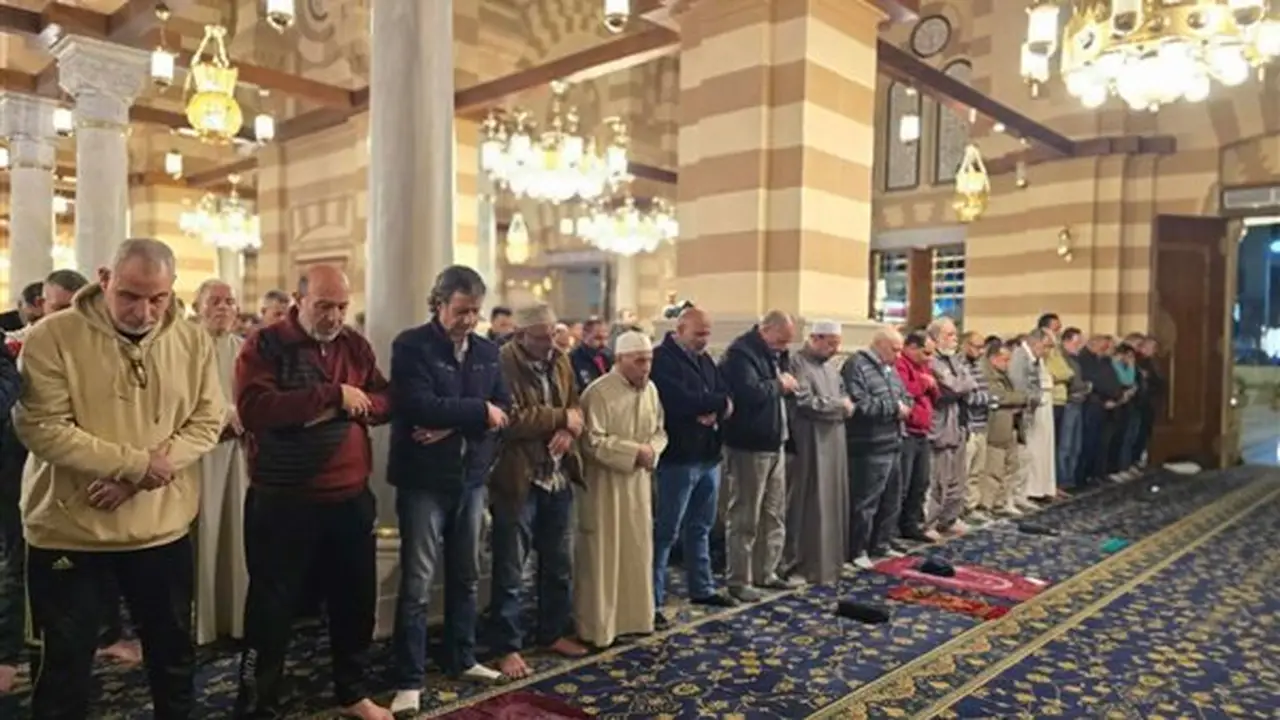 مواقيت الصلاة اليوم الإثنين: أذان الظهر في القاهرة والمحافظات