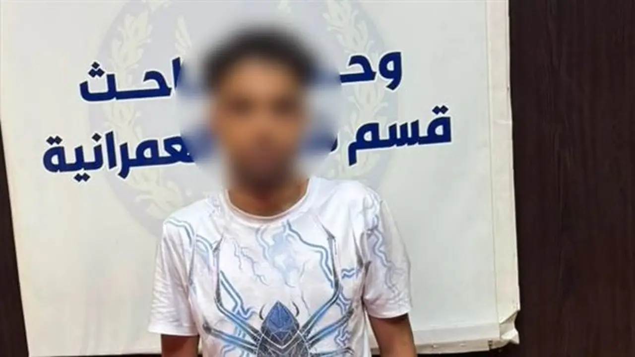 إلقاء القبض على مدير صفحة ترويج المخدرات عبر مواقع التواصل الاجتماعي بحوزته حشيش وهاتف يكشف نشاطه الإجرامي