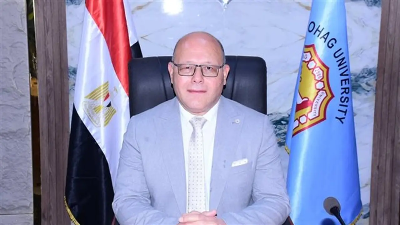 بدء الدراسة في الدبلوم المهني لمكافحة عدوى المستشفيات بجامعة سوهاج