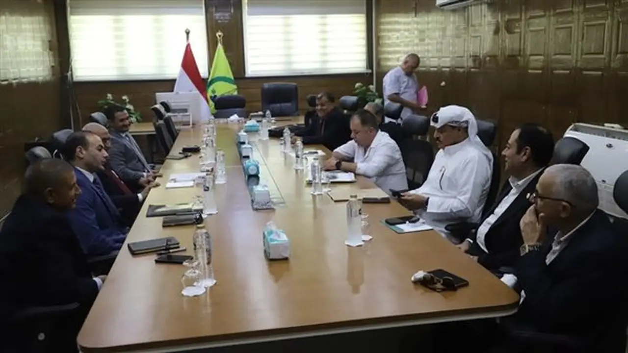 محافظ شمال سيناء يعلن عن قرارات تنظيمية جديدة لشاطئ العريش