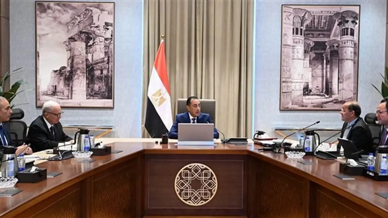 الحزمة الثانية من التسهيلات: الحكومة تعلن عن خصومات جديدة وخفض ضريبة الأجهزة الطبية وحوافز للبورصة