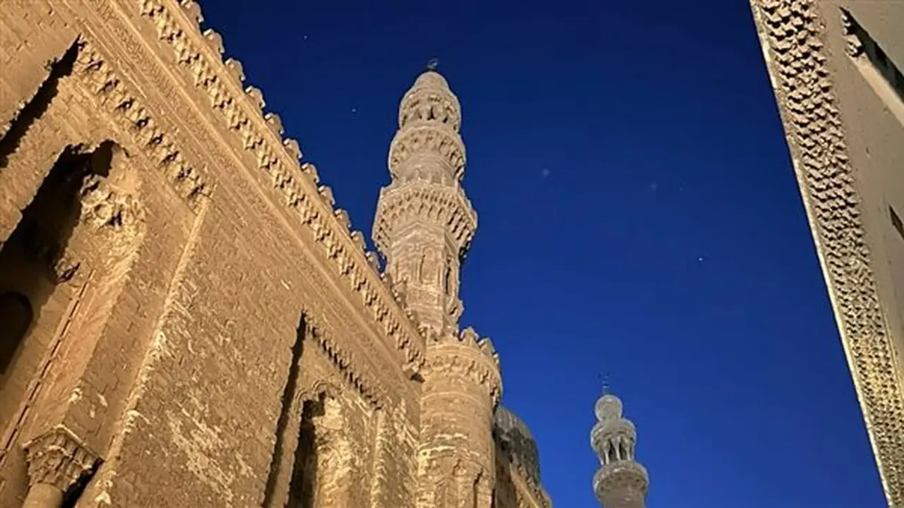 موعد أذان العشاء اليوم الثلاثاء 14 يوليو 2026 في القاهرة والمحافظات