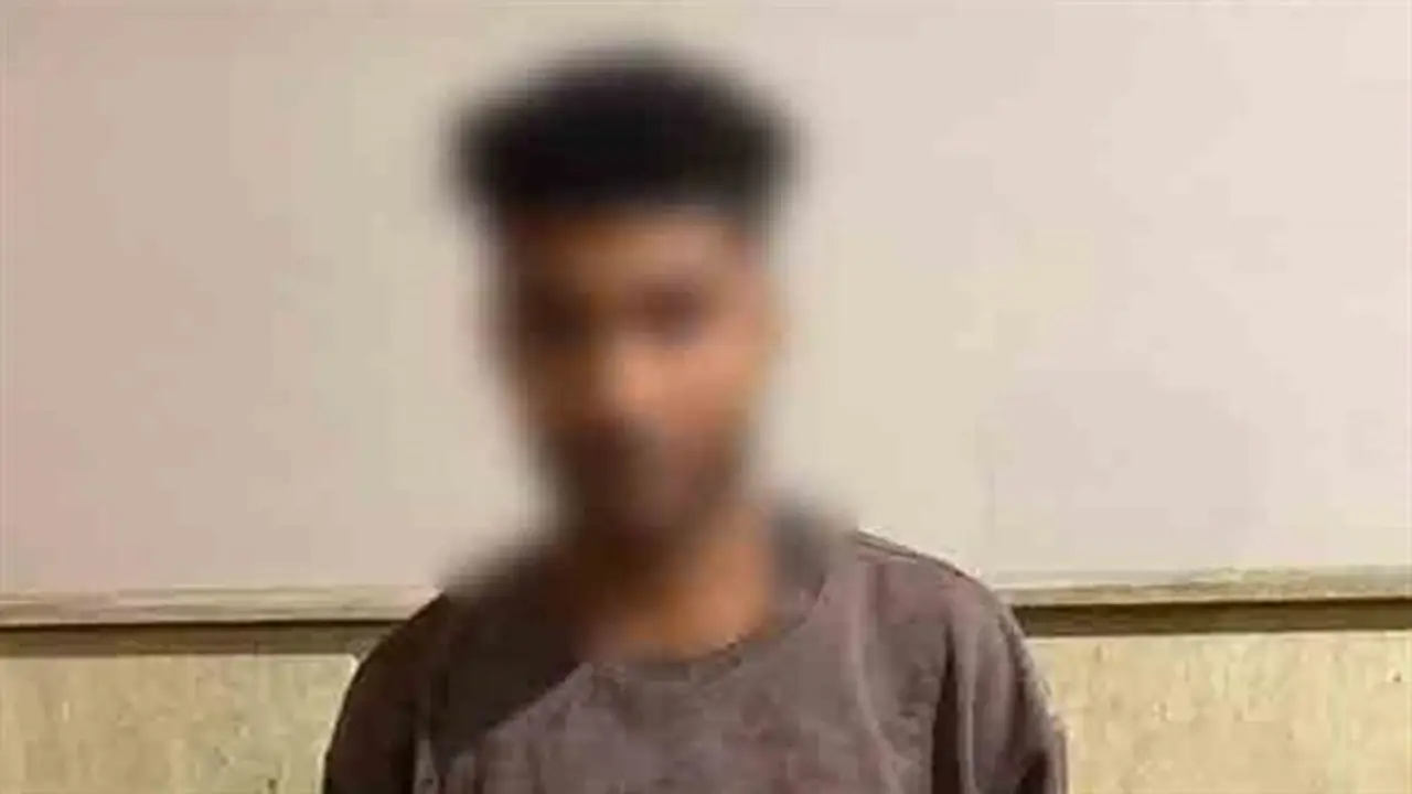 إلقاء القبض على طالب بتهمة إدارة صفحة لبيع الشهادات المزورة
