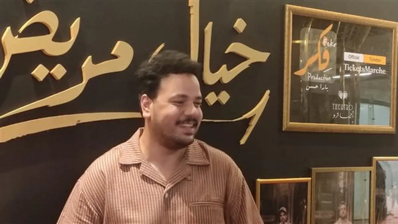 مصطفى غريب وبيومي فؤاد في العرض الخاص لمسرحية “خيال مريض”
