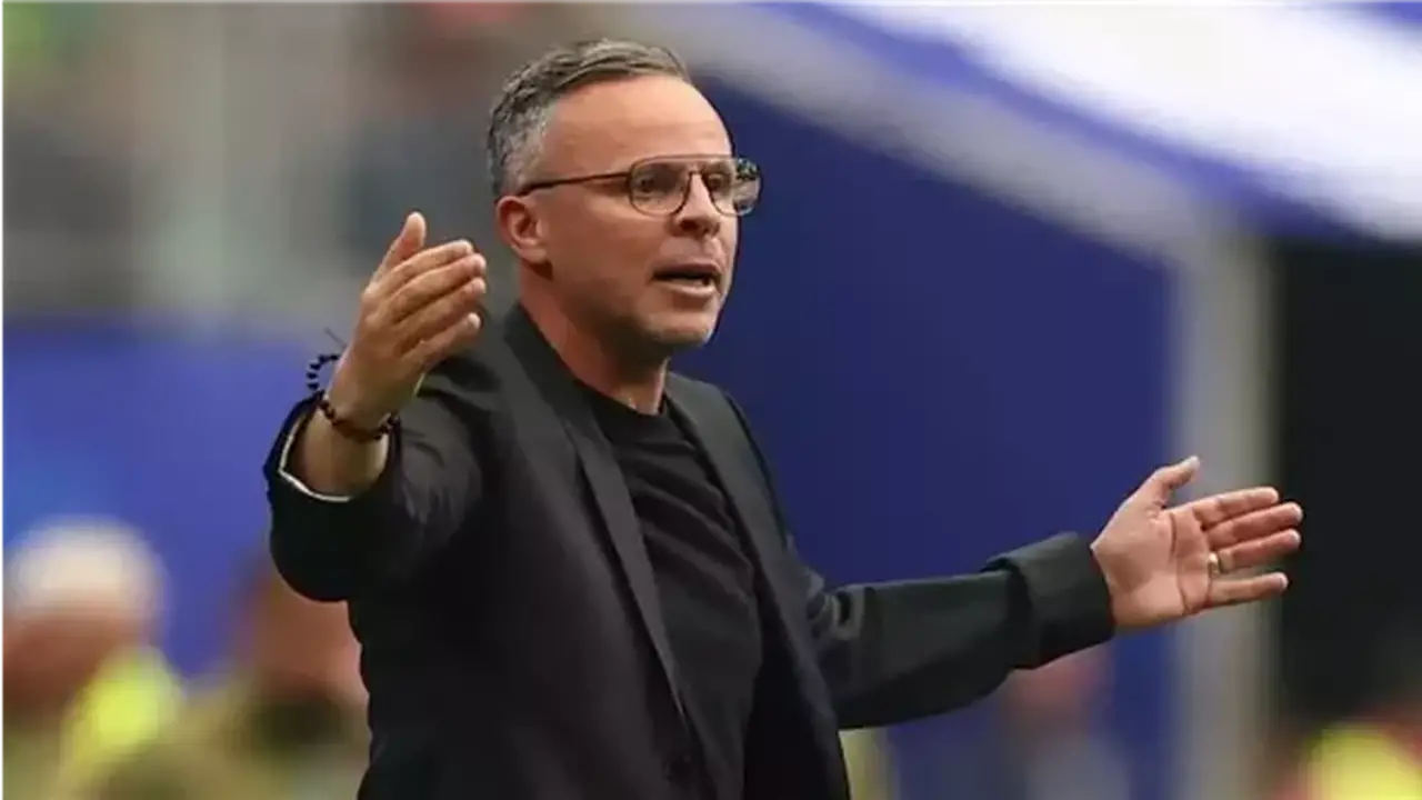 مدرب المغرب يرد على الشائعات: لا خلافات داخل الجهاز الفني وهدفنا مونديال 2030