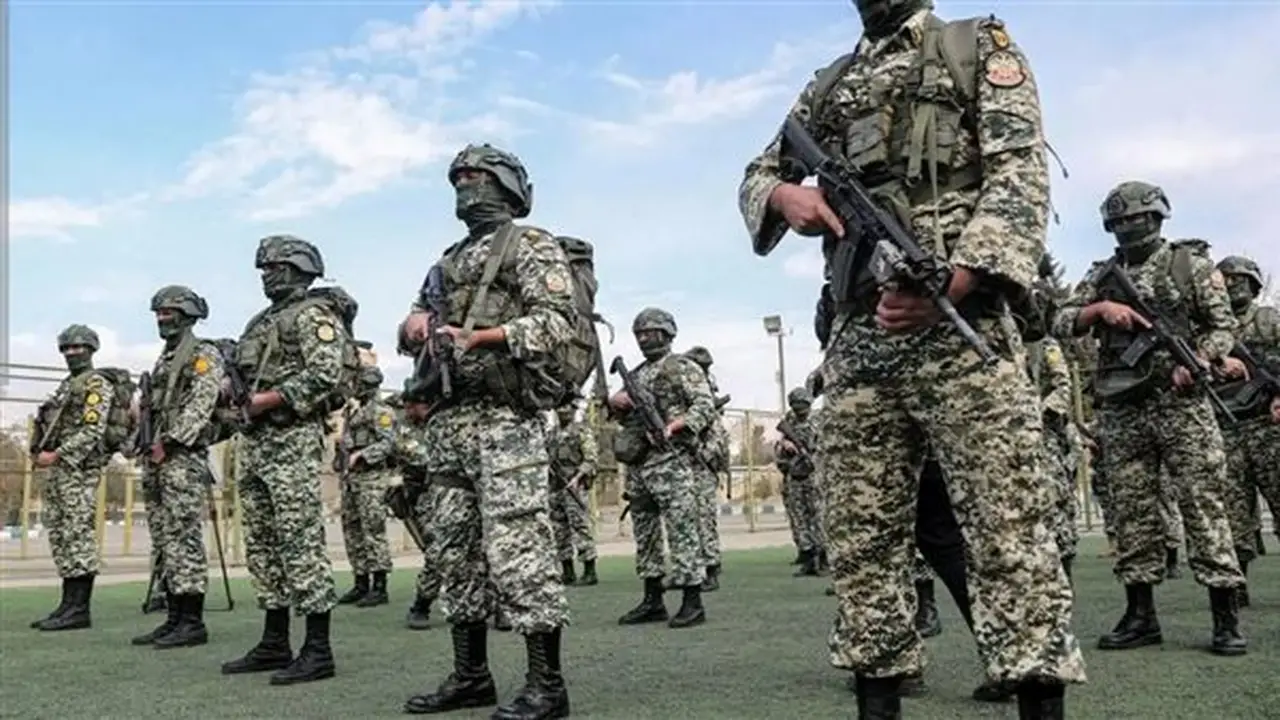 الجيش الإيراني يصدر بيانًا حول المرحلة السابعة من عملية «الصاعقة»