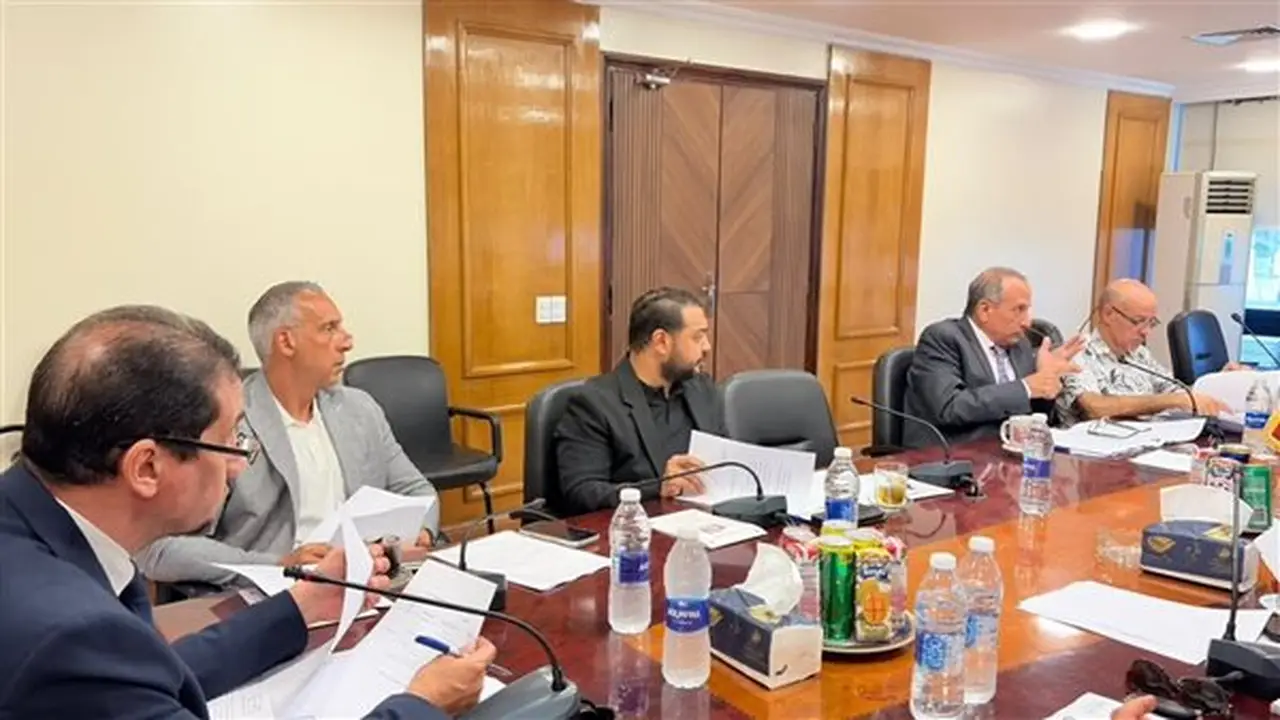 غرفة صناعة الجلود تناقش تعديلات المواصفات والجودة وتعد مذكرة للرد عليها
