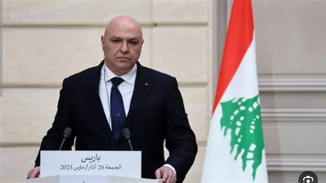 عون يستقبل فرنسوا فيون ويشدد على أهمية الخيار التفاوضي لتعزيز سيادة لبنان