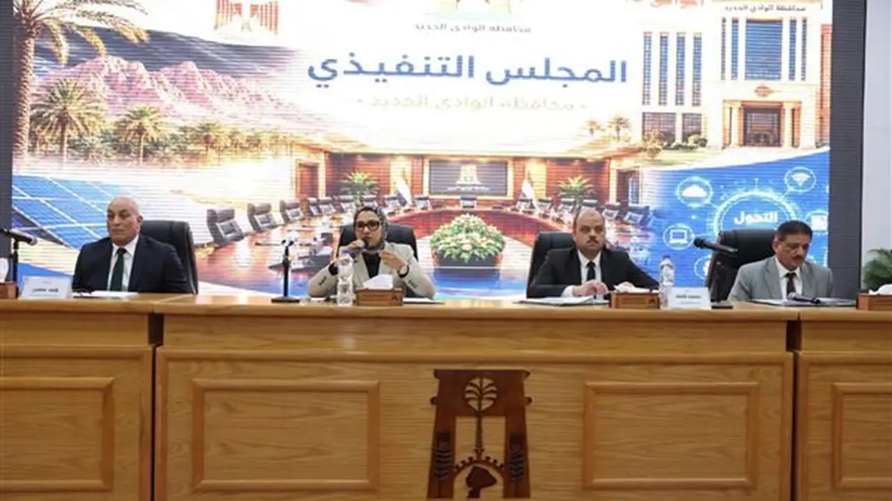 إلغاء رسوم التمور في الوادي الجديد: محافظ المنطقة تتخذ قرارات جديدة لدعم المزارعين
