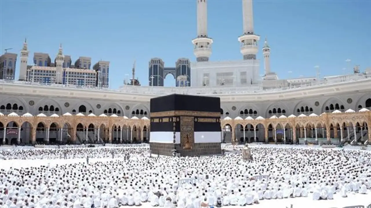 الشروط الكاملة لضوابط موسم العمرة 1448هـ