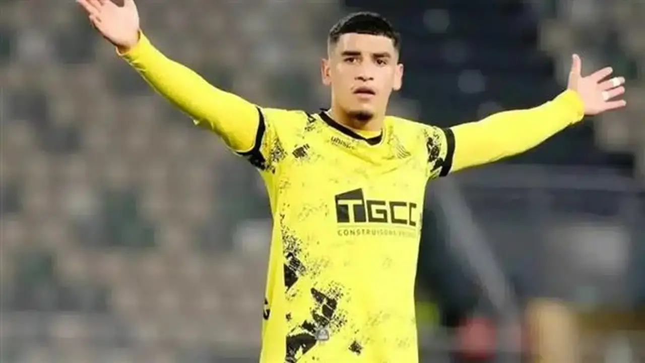 المغرب الفاسي يحسم الجدل حول انتقال بنجديدة إلى الأهلي