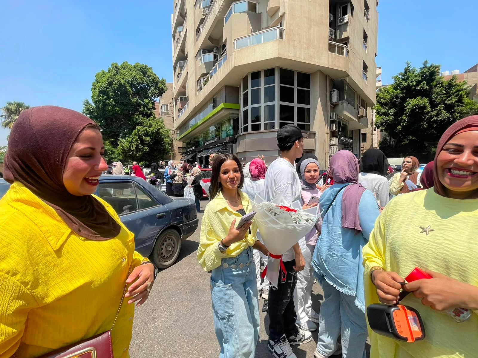هدية لفتاة من شقيقتها في الثانوية العامة هدية لفتاة من شقيقتها في الثانوية العامة