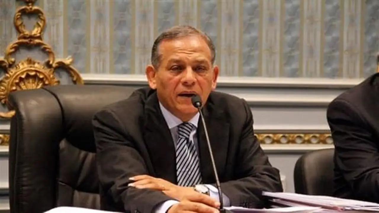 محمد أنور السادات: تنمية مهارات الشباب ركيزة العدالة الاجتماعية وحقوق الإنسان