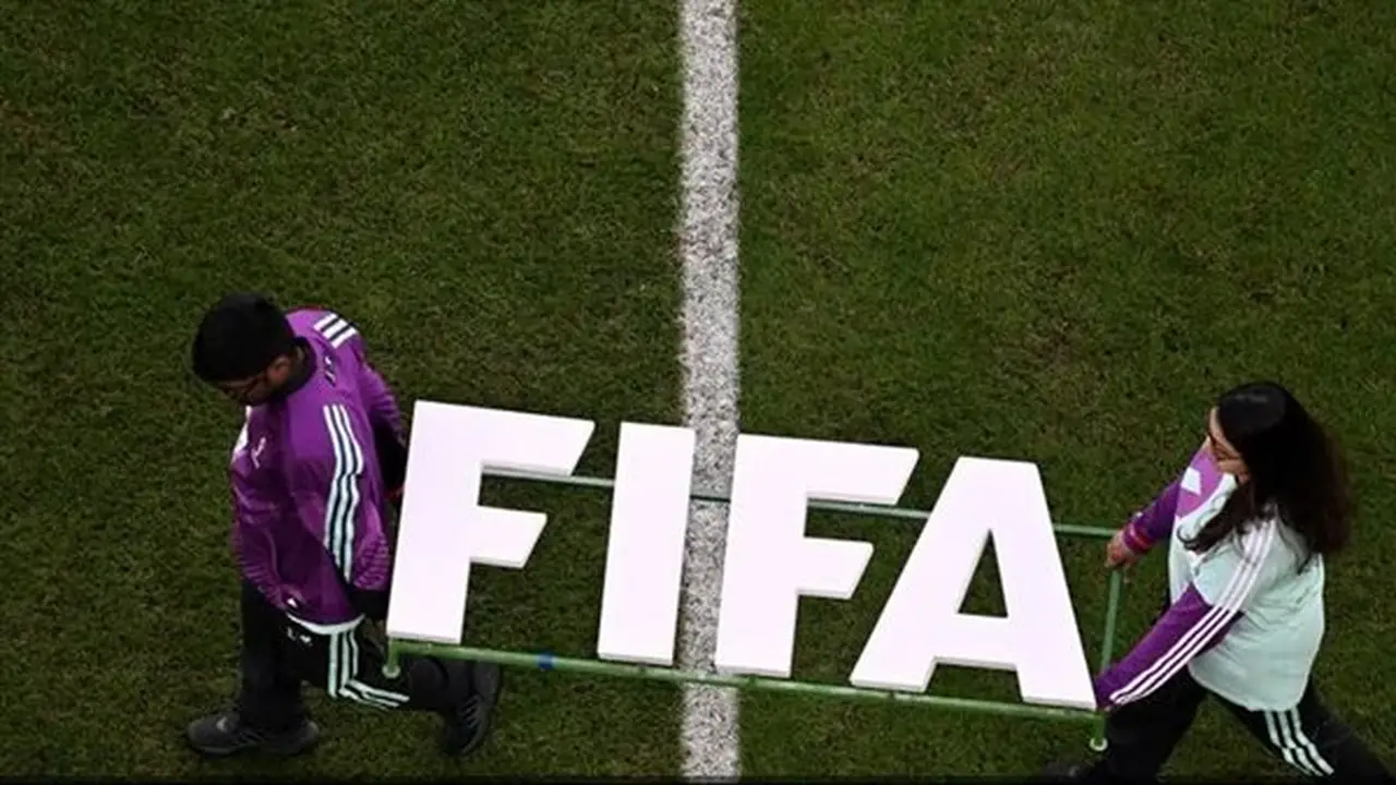 فيفا يوضح موقفه من حكم المحكمة الأوروبية بشأن وكلاء اللاعبين