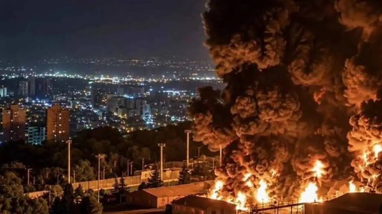 التلفزيون الإيراني: قصف أمريكي يستهدف مناطق في بندر عباس