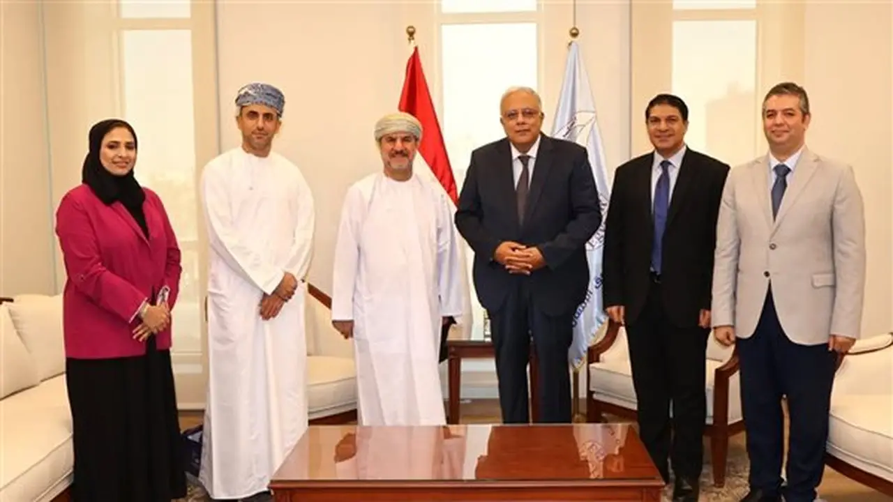 رئيس المجلس القومي لحقوق الإنسان يستقبل وفد اللجنة العُمانية لبحث سبل التعاون المشترك