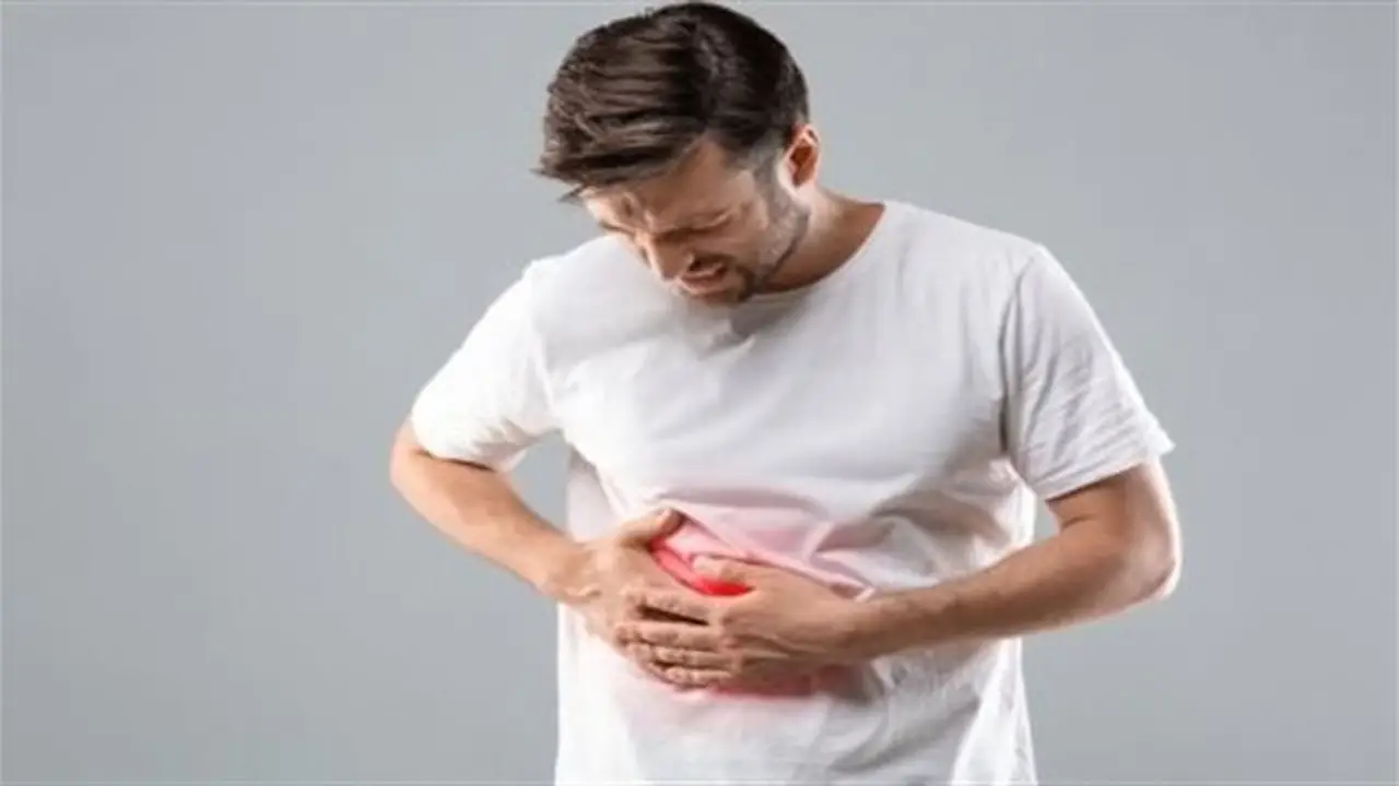 دراسة تربط بين سرعة تناول الطعام وزيادة خطر الإصابة بالكبد الدهني غير الكحولي
