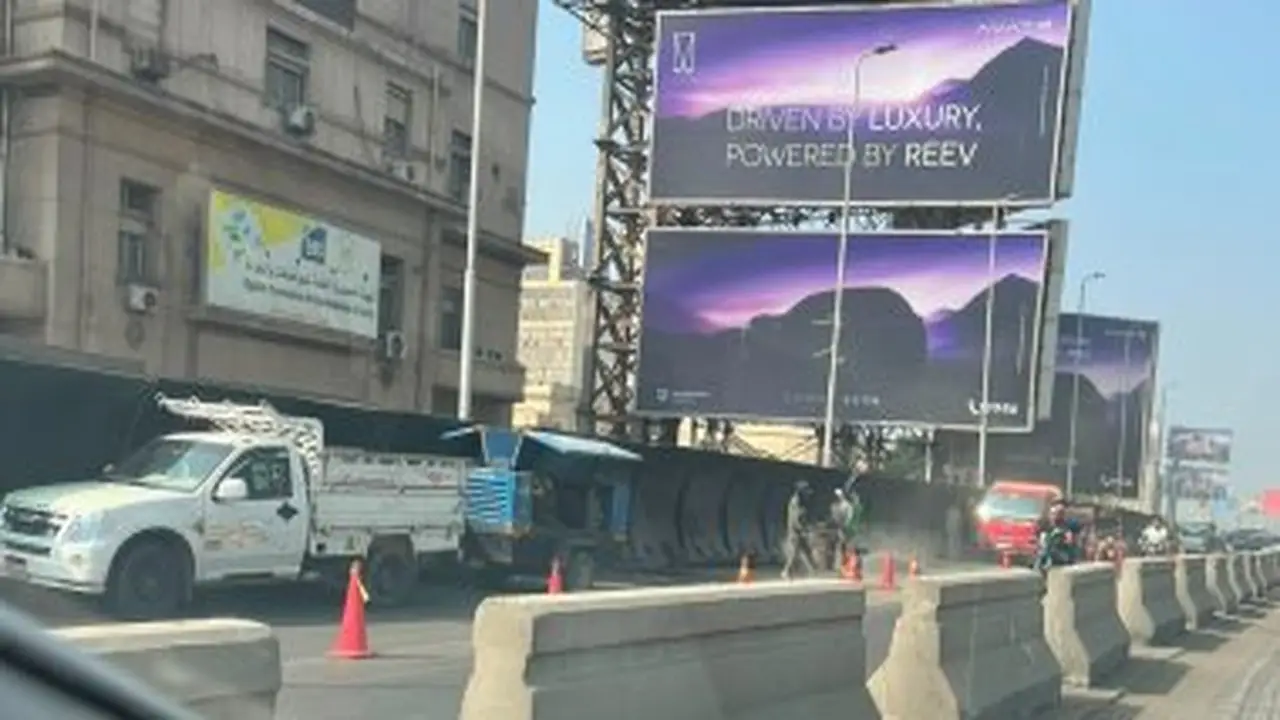 إغلاق جزئي لكوبري أكتوبر في اتجاه صلاح سالم لإصلاح الفواصل المعدنية