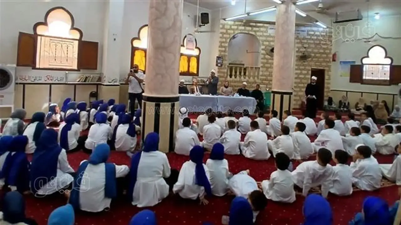 أطفال بني سويف يزينون المساجد ضمن فعاليات مبادرة “صحح مفاهيمك” (صور)