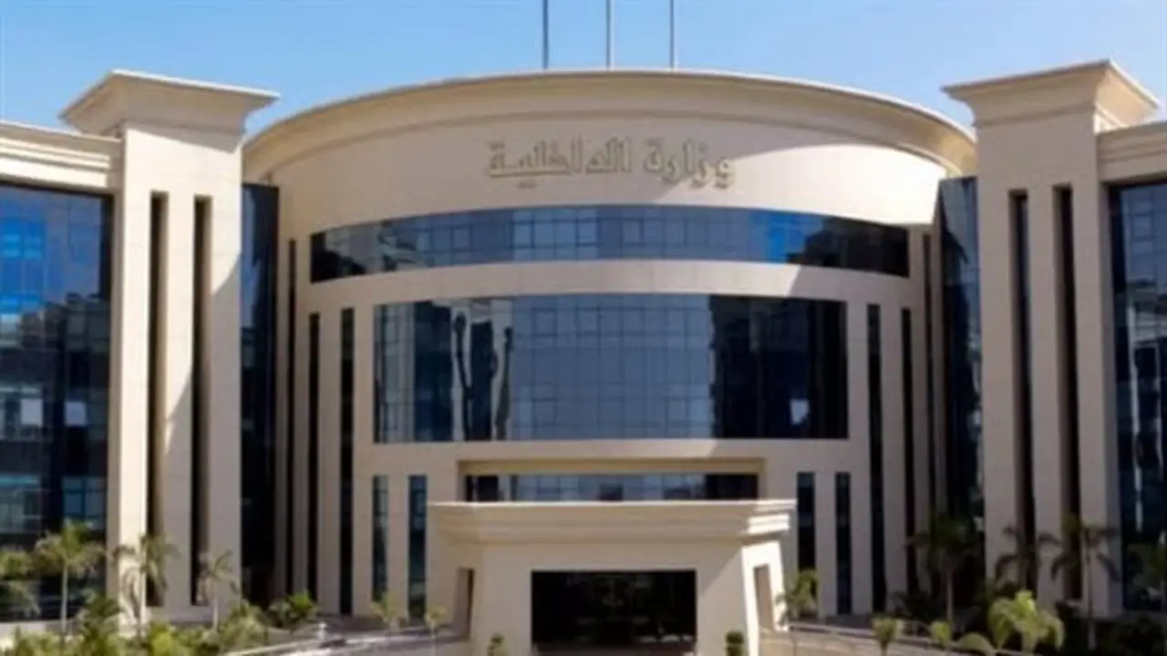 الداخلية تكشف تفاصيل اعتداء شخص على طالب في الدقهلية