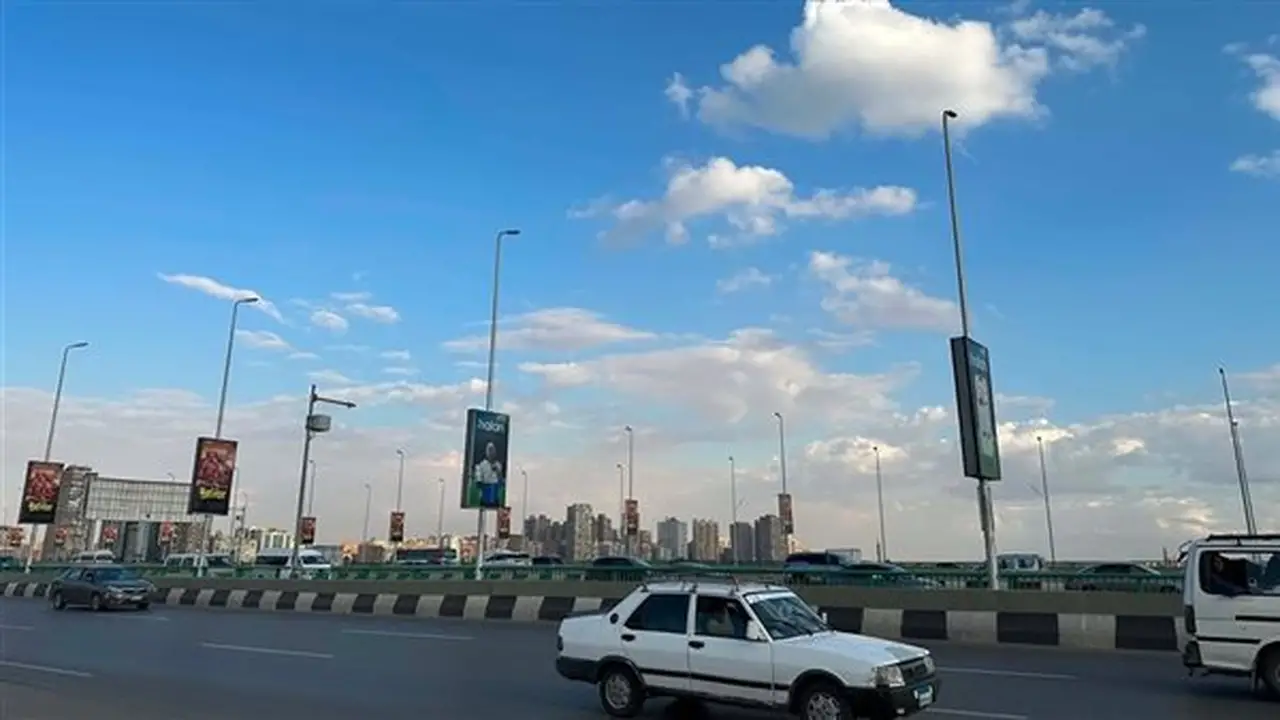 الأرصاد الجوية تعلن عن حالة الطقس ليوم السبت: سحب منخفضة ونشاط للرياح
