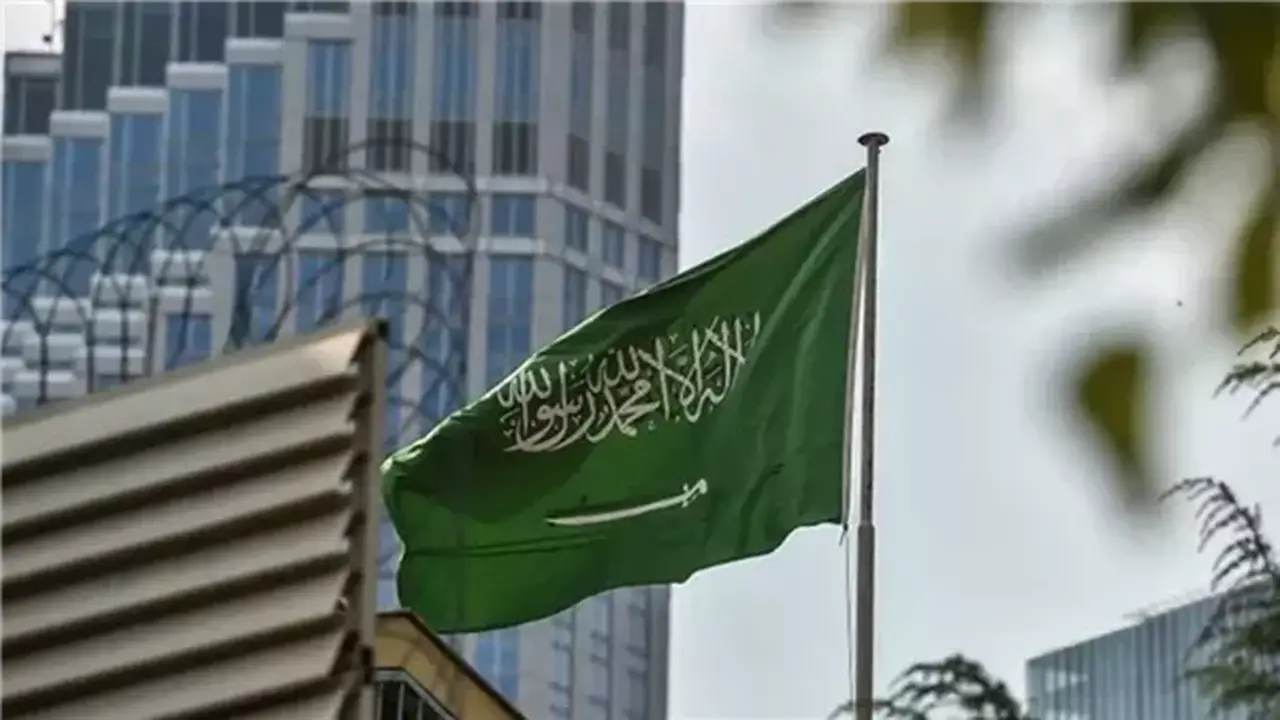 السعودية تُفعل الإنذار المبكر في محافظتي الخرج وينبع تحسبًا لخطر محتمل
