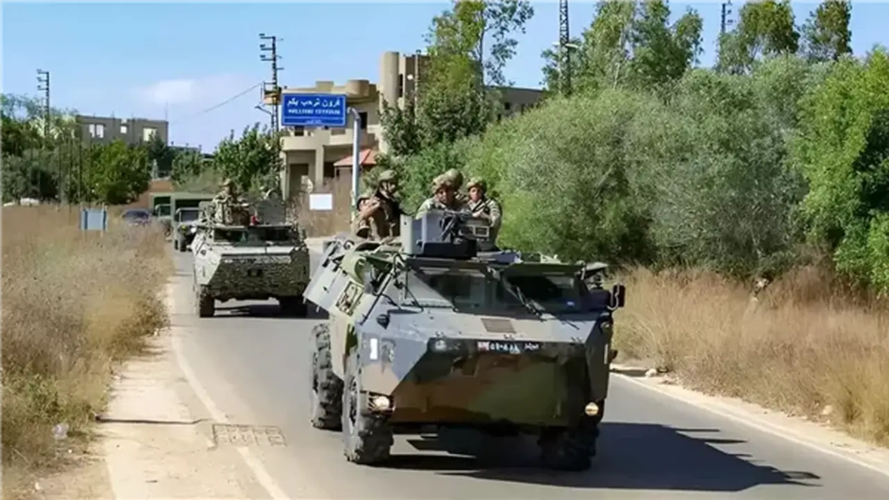 إعلام عبري: الجيش اللبناني يبدأ الانتشار في المنطقة التجريبية الأولى وإسرائيل تستعد لتسليم الثانية