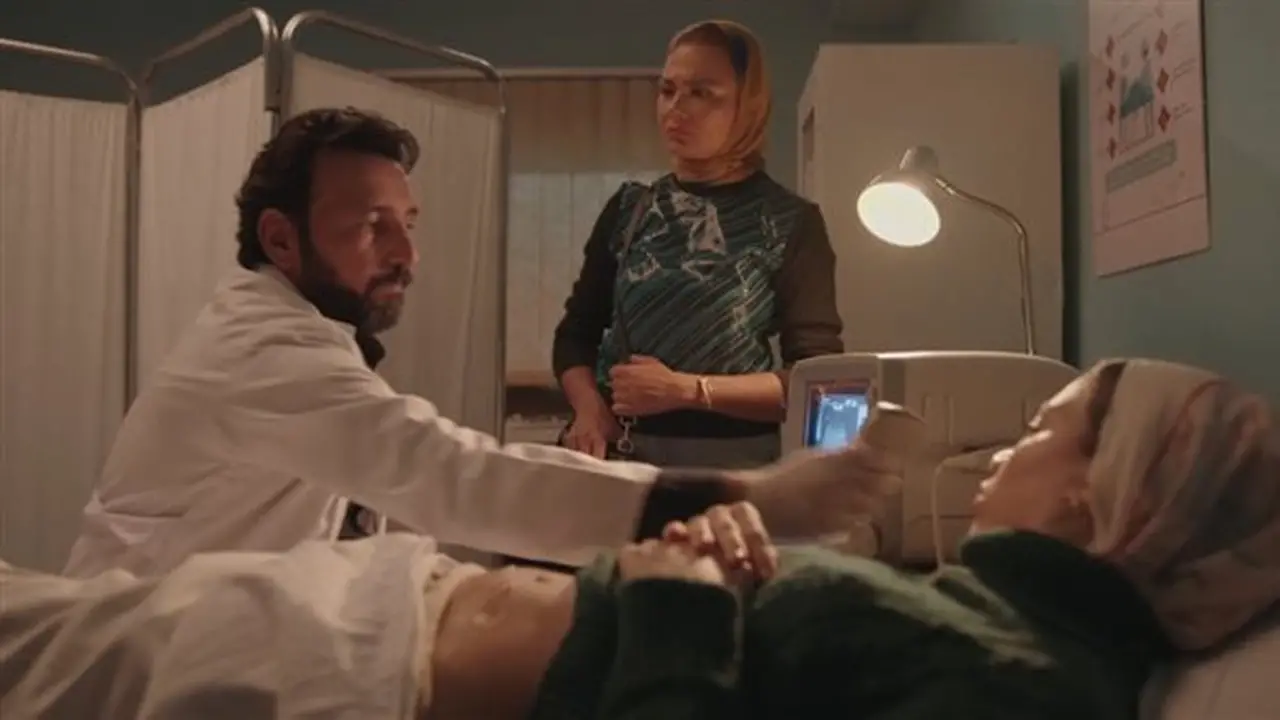 مسلسل تحت السن الحلقة 10: وفاة هنا تكشف خيوط جديدة في التحقيق