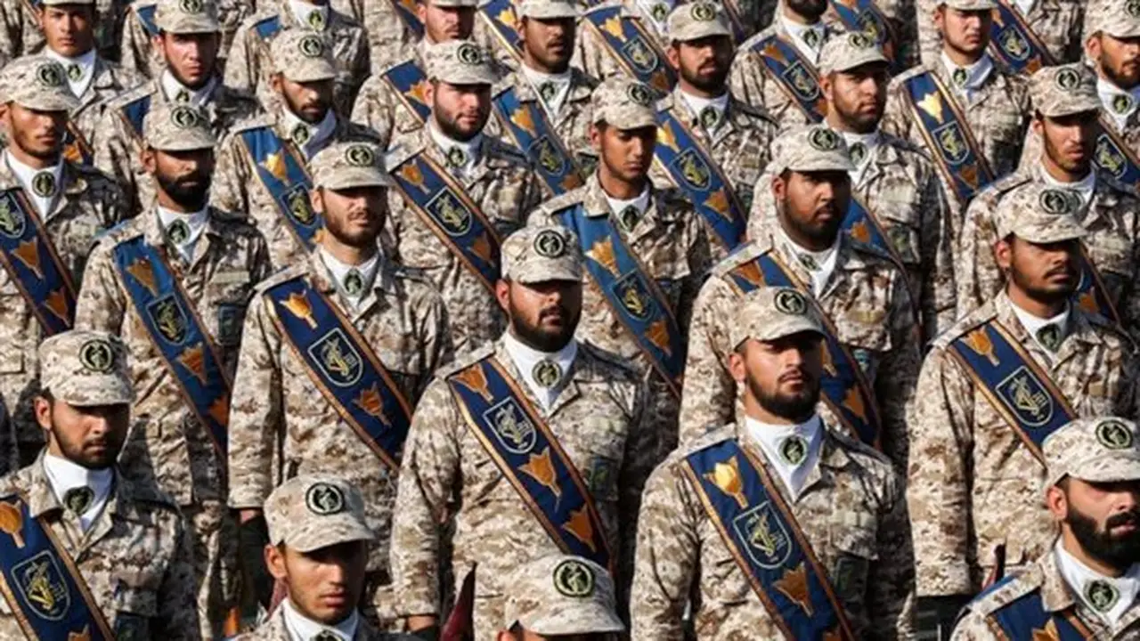 الحرس الثوري الإيراني يعلن استهداف قاعدة الأزرق في الأردن