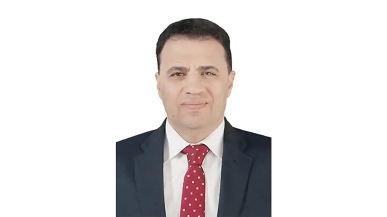 محلل سياسي: التدخل العسكري الأمريكي في مضيق هرمز مكلف وغير مجدٍ لحماية السفن