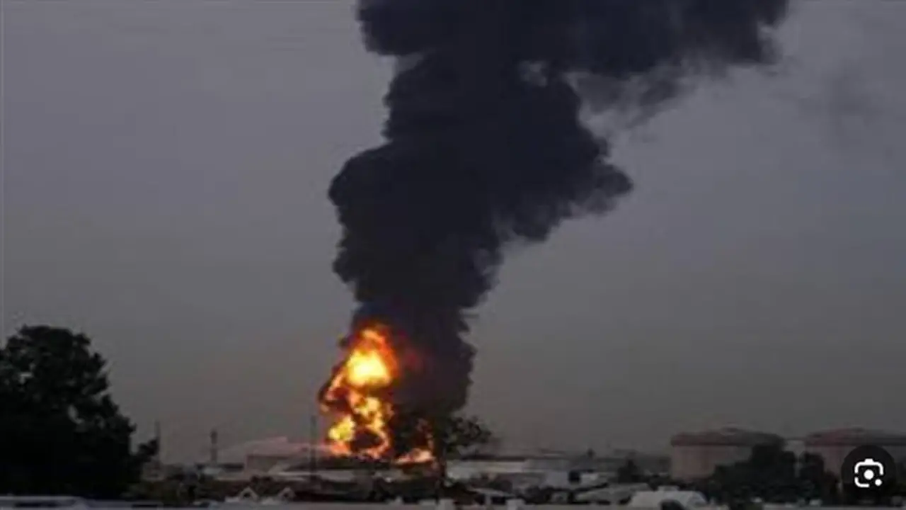 الإطفاء العام الكويتي: فرقنا تسيطر على 3 حرائق ناتجة عن سقوط شظايا