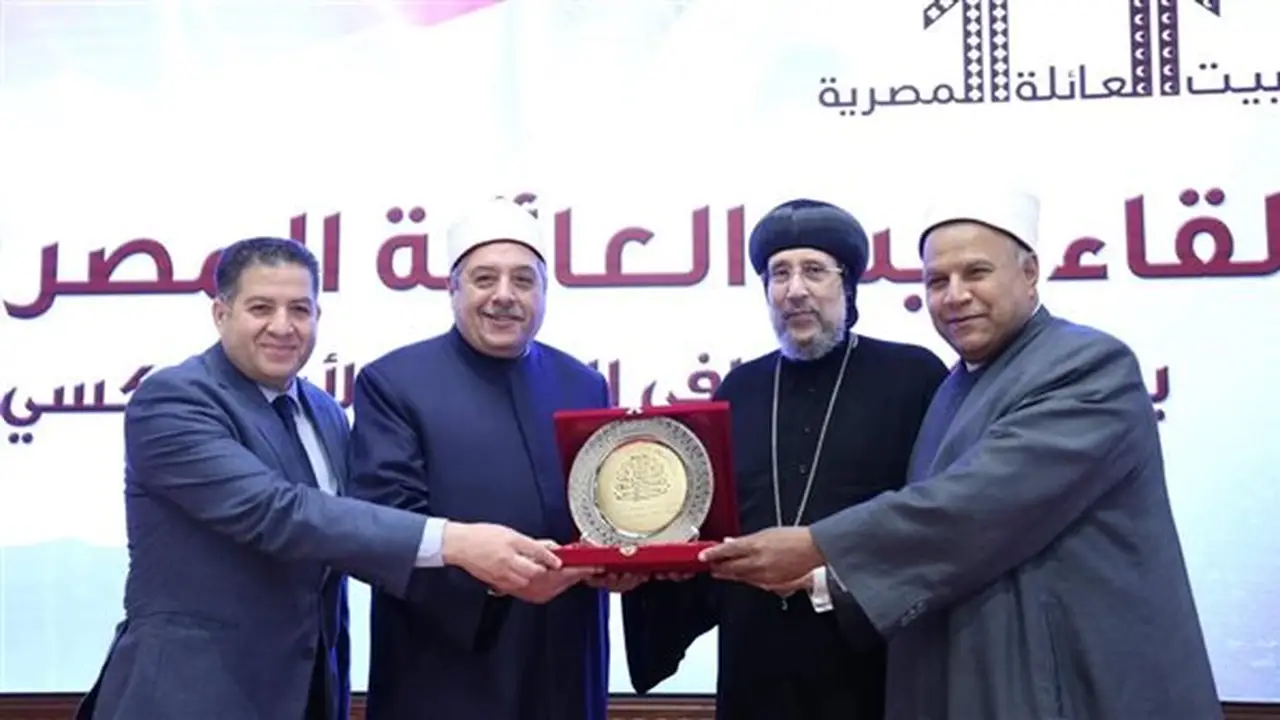 أمين عبدالغني: قوة مصر في وحدة نسيجها الوطني من بيت العائلة