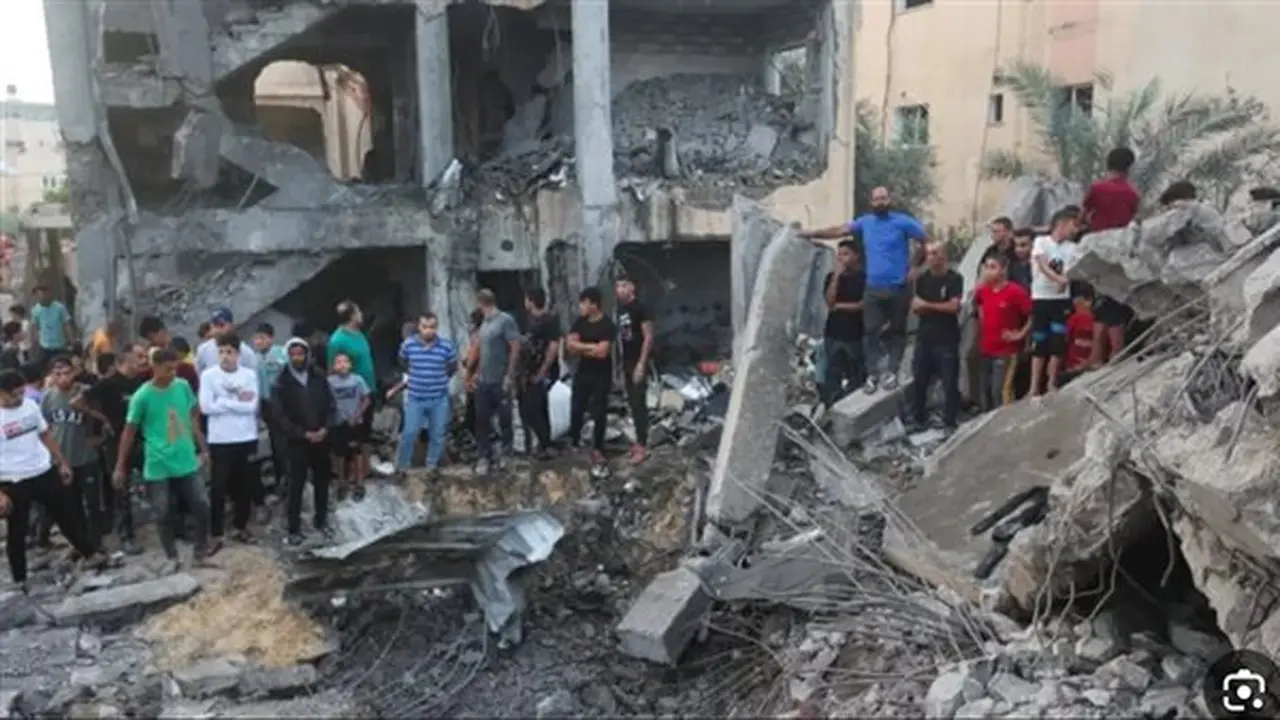 استشهاد فلسطينية جراء قصف الاحتلال لحي الزيتون في غزة