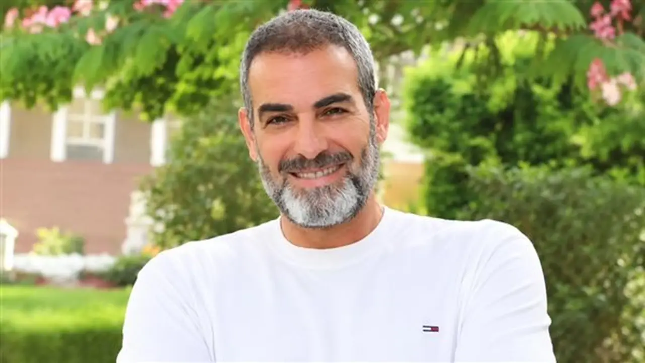 تكريم الفنان أحمد عبد العزيز في الدورة التاسعة عشرة من المهرجان القومي للمسرح المصري