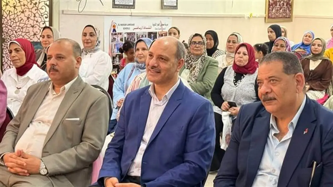 انطلاق معرض “المنتج الصغير” بروضة مصطفى النجار بحضور وكيل وزارة التعليم بالإسكندرية