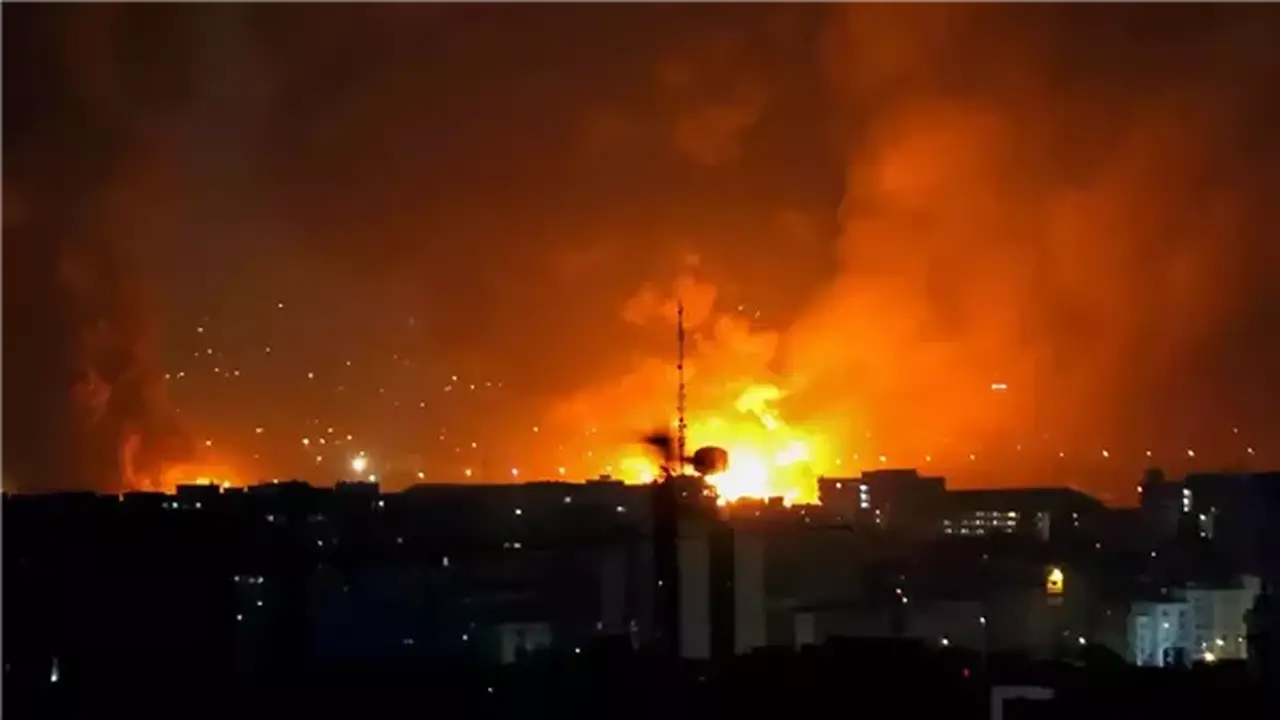 إيران تهدد بالرد على الهجوم الأمريكي على محطة دارخوين النووية