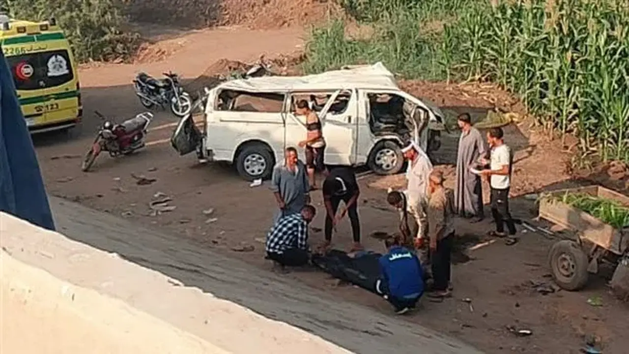مصرع شخصين وإصابة 23 آخرين في تصادم مروع بطريق شبرا بنها الحر