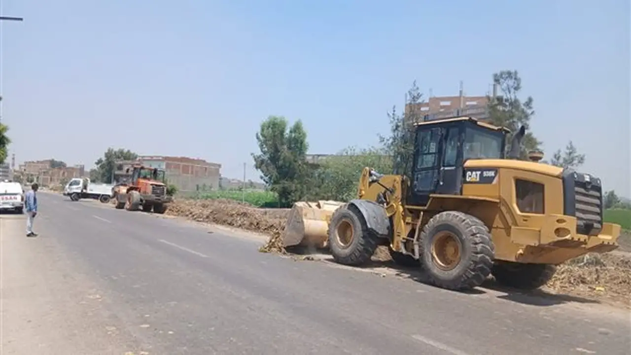 محافظ البحيرة تُطلق حملة نظافة شاملة على جانبي مصرف إيتاي البارود – بني هلال
