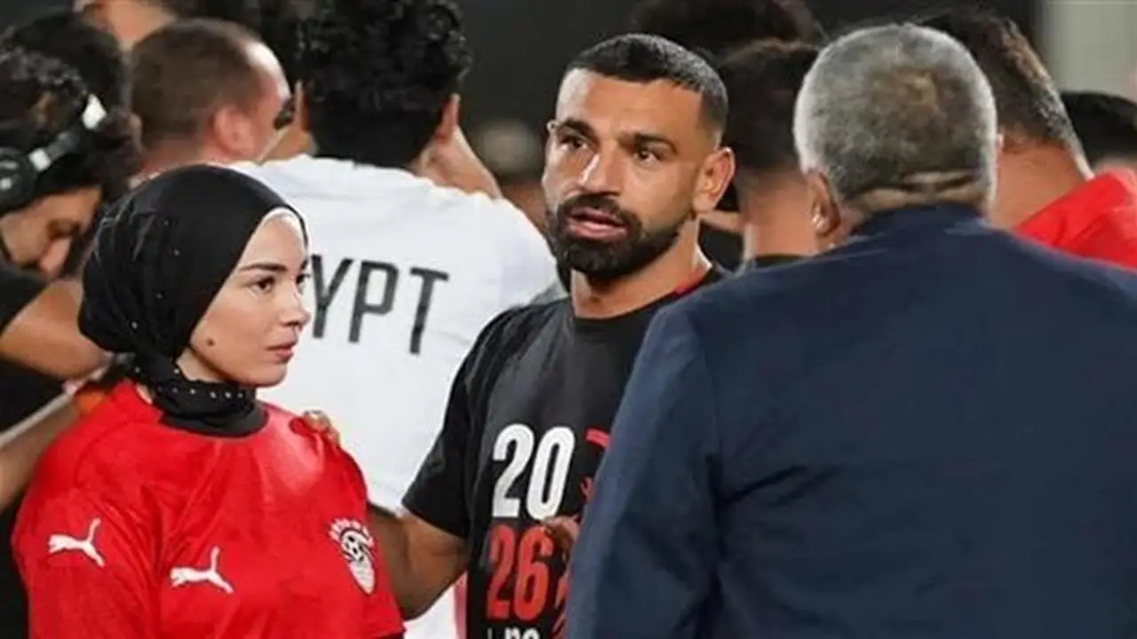 تقارير: زوجة محمد صلاح توافق على الإقامة في تركيا وتدعم انتقاله إلى بشكتاش
