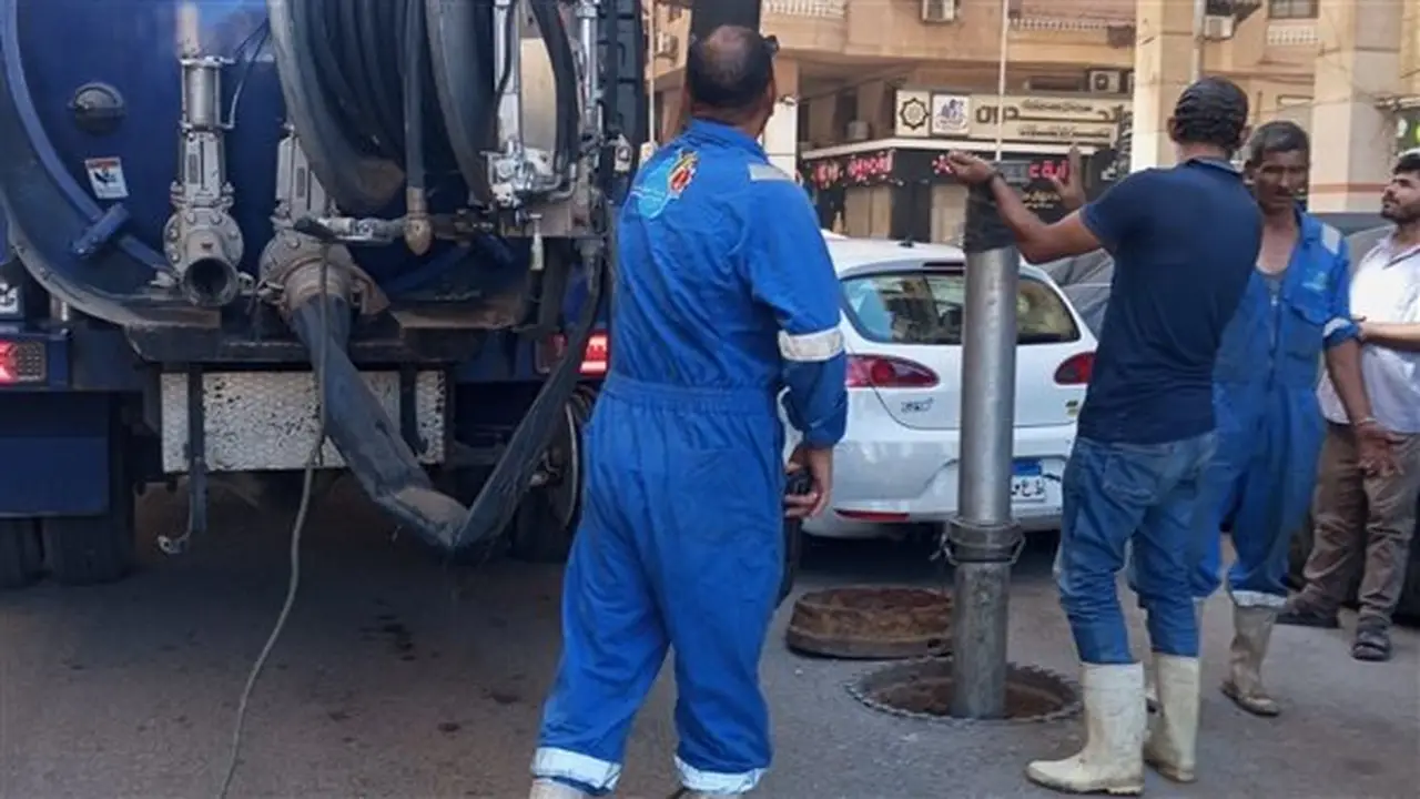 حملة شاملة لتطهير شبكات الصرف الصحي في بورسعيد