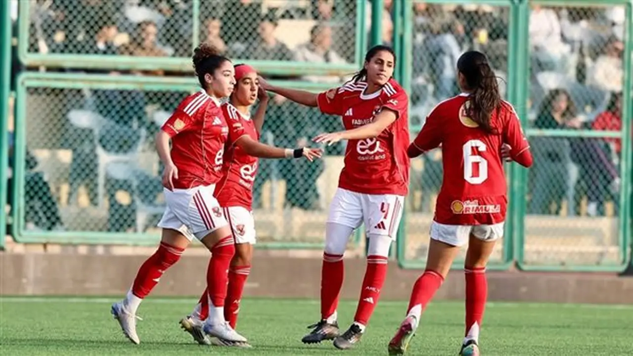 الأهلي يعلن عن تعاقده مع محترفة جديدة لتعزيز صفوف فريق كرة القدم النسائية
