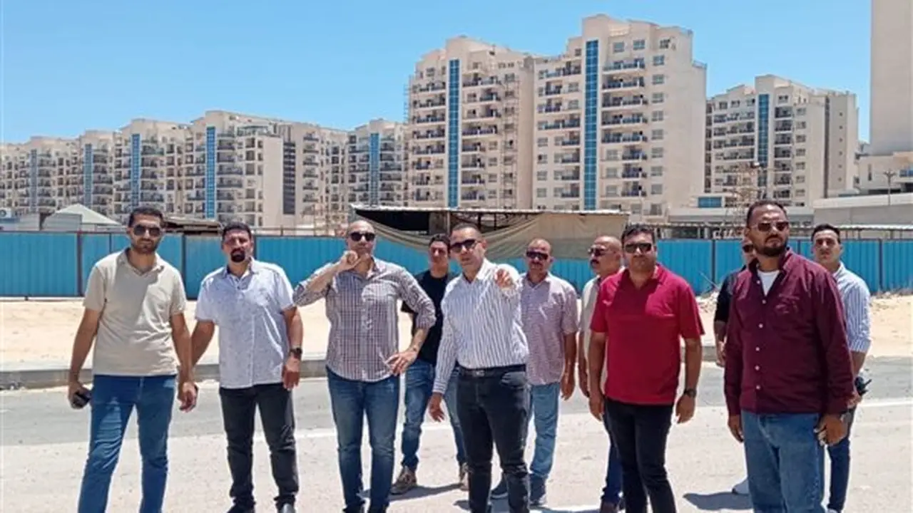 رئيس جهاز مدينة العلمين الجديدة يتفقد مشروعات قيد التنفيذ