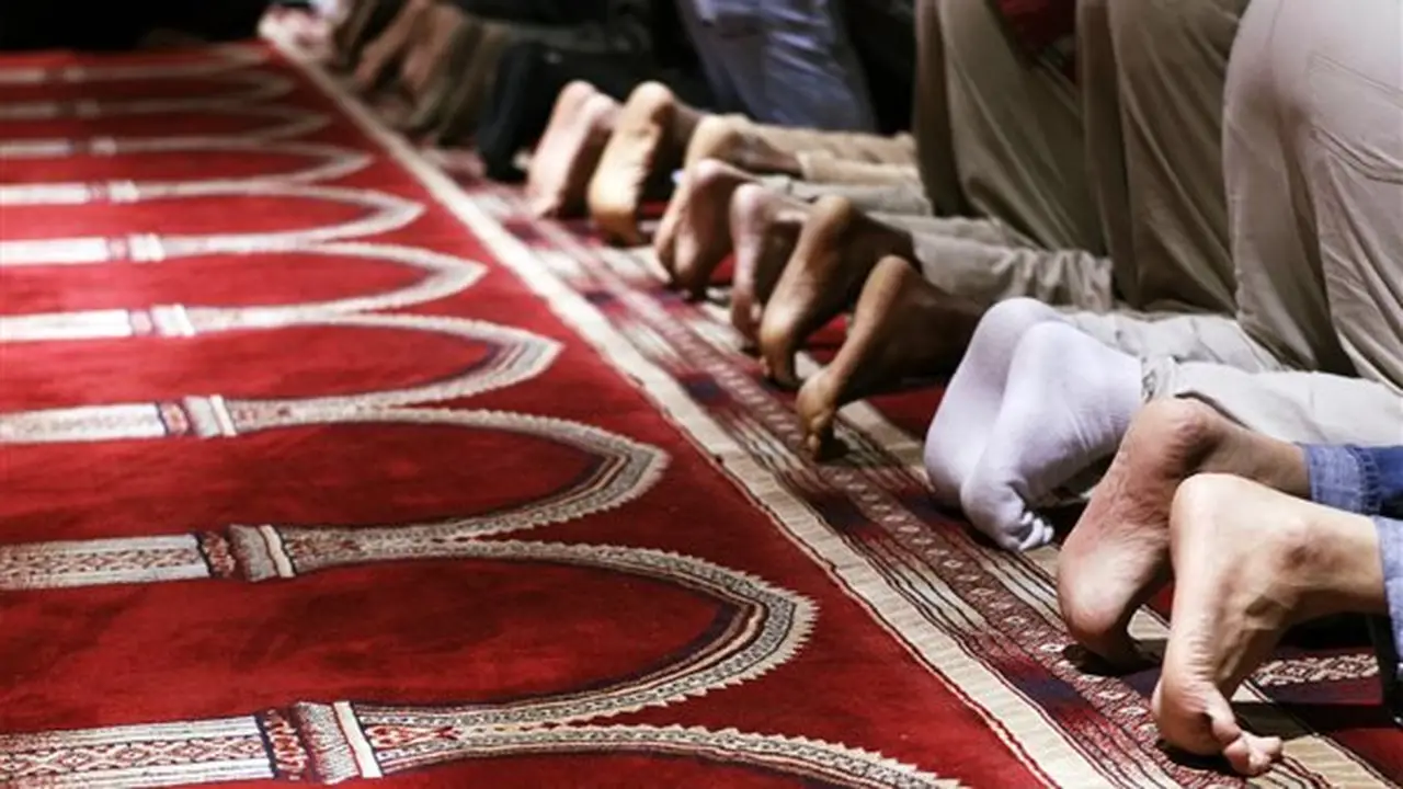 موعد أذان العشاء اليوم الإثنين 20 يوليو 2026 في القاهرة والمحافظات