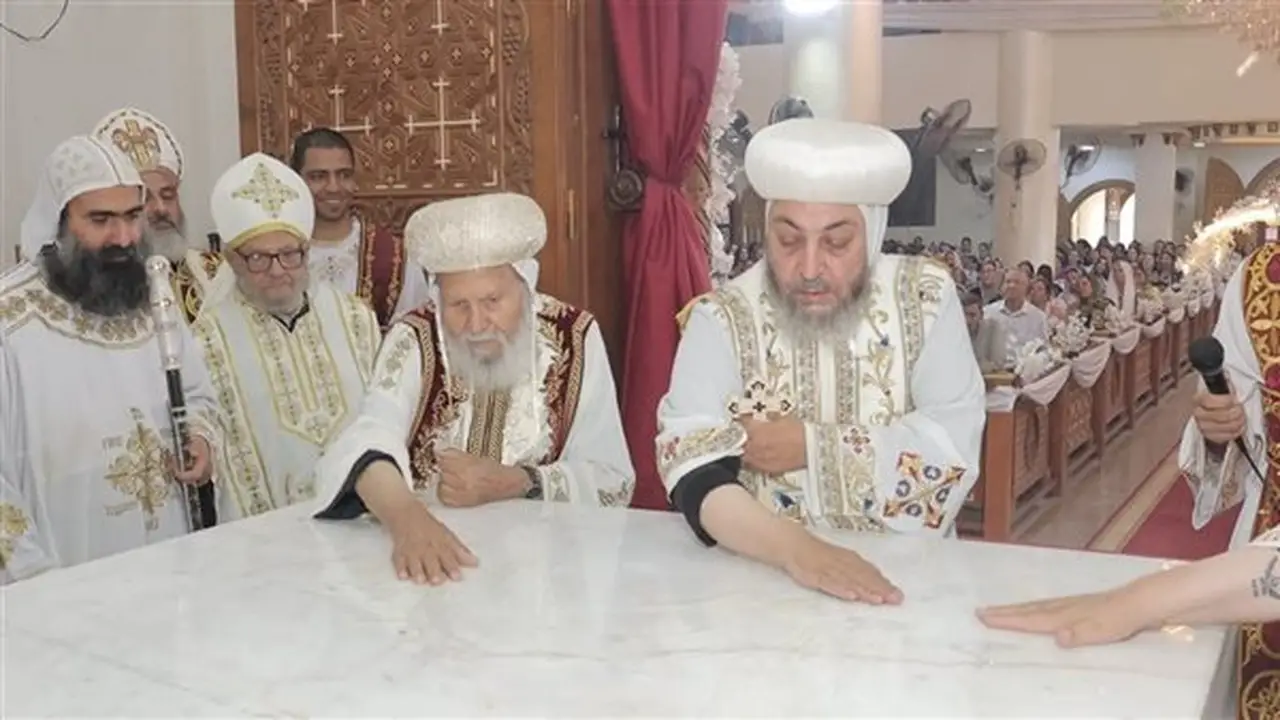 تدشين كنيسة القديس مار مرقس الرسول في بني مزار برئاسة الأنبا إنيانوس